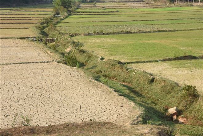 Đối với đất bị khô hạn, hoang mạc hóa